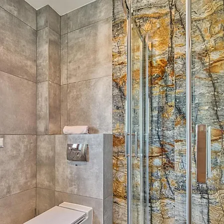 Izerska Apartamento *